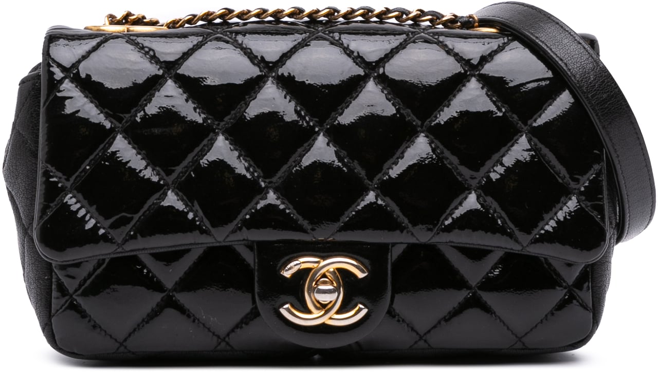 Chanel Paris-Salzburg Small Patent and Goatskin CC Eyelet Flap Zwart