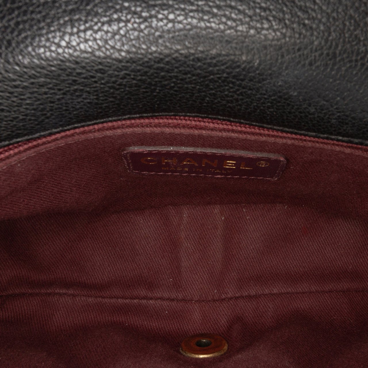 Chanel Paris-Salzburg Small Patent and Goatskin CC Eyelet Flap Zwart