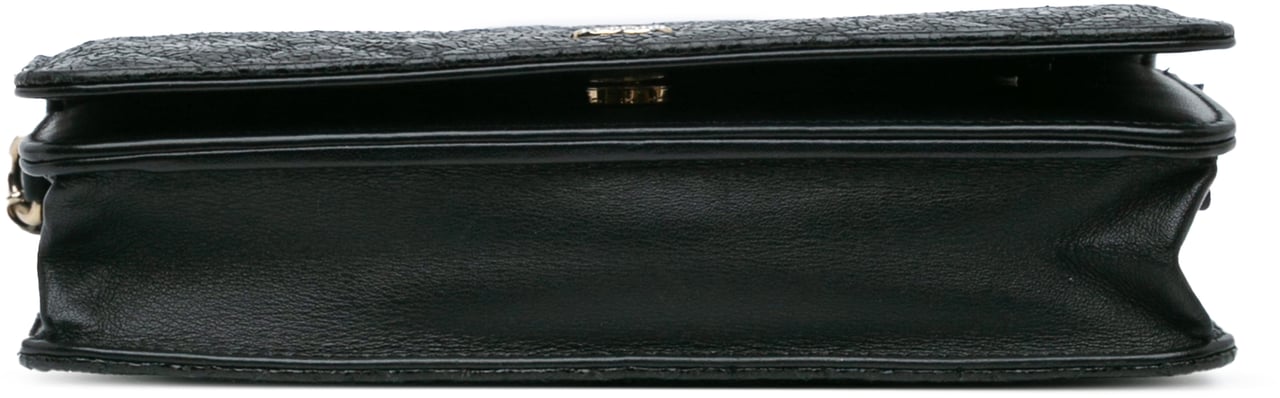 Chanel Quilted Crackled Patent Calfskin Pearl Wallet On Chain Zwart