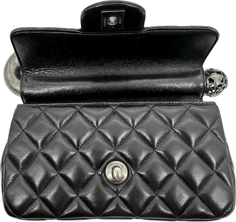 Chanel Chanel Around The World Evening Clutch lambskin black full set / as good as new Zwart