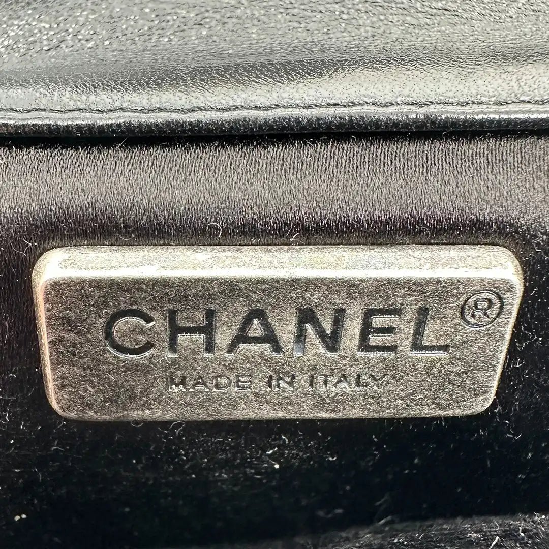 Chanel Chanel Around The World Evening Clutch lambskin black full set / as good as new Zwart