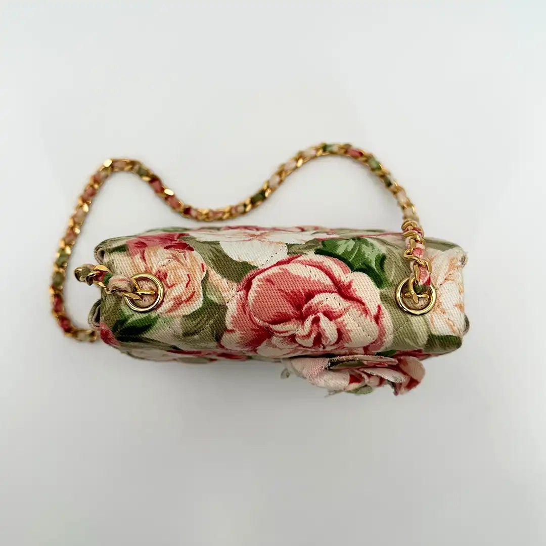 Chanel Chanel Camellia Mini Shoulder Bag Floral / very good Divers