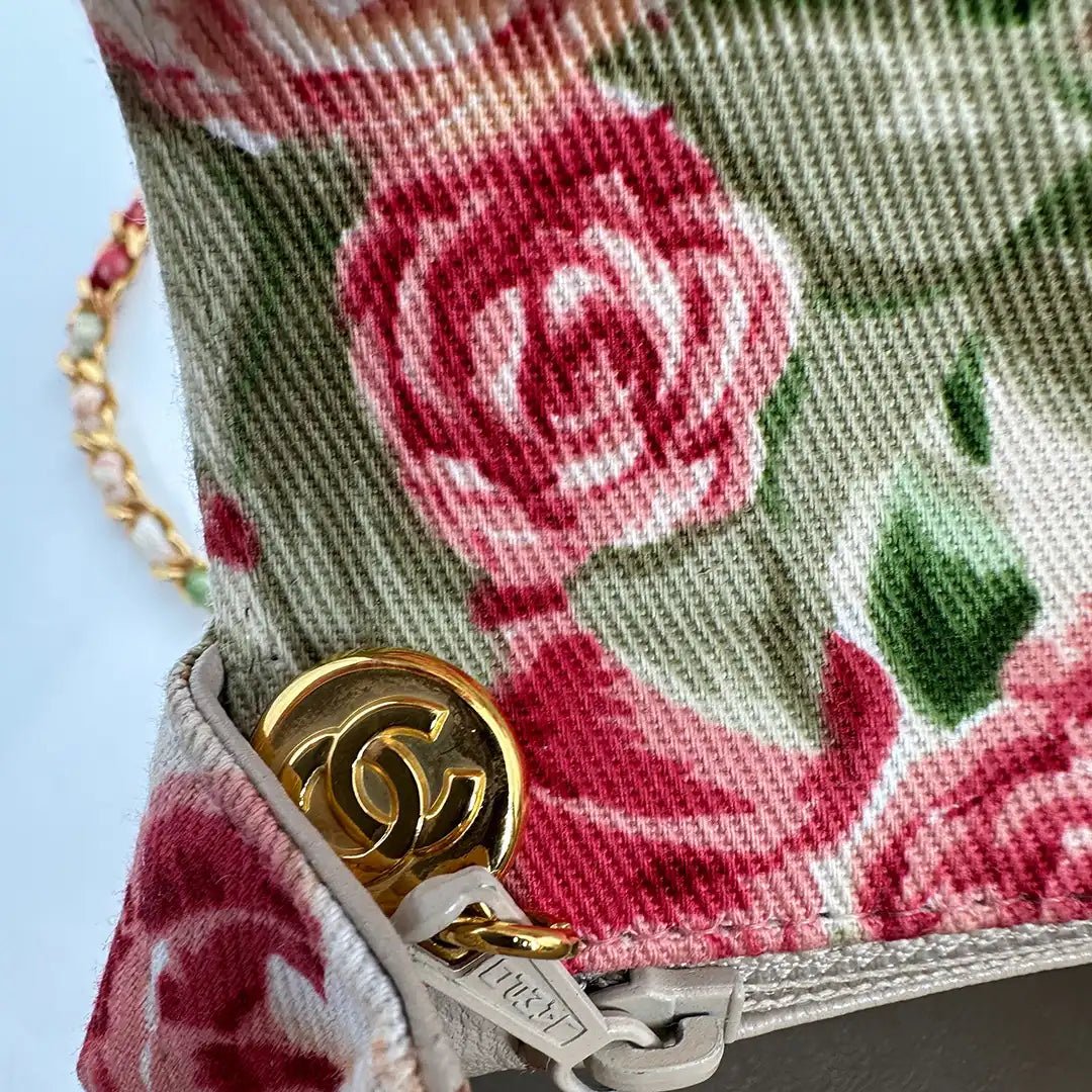 Chanel Chanel Camellia Mini Shoulder Bag Floral / very good Divers