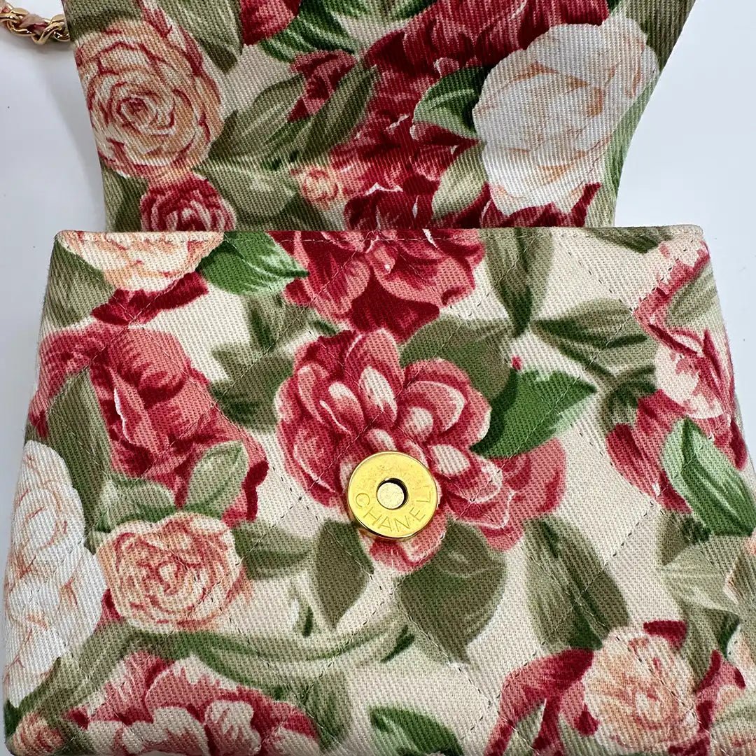 Chanel Chanel Camellia Mini Shoulder Bag Floral / very good Divers