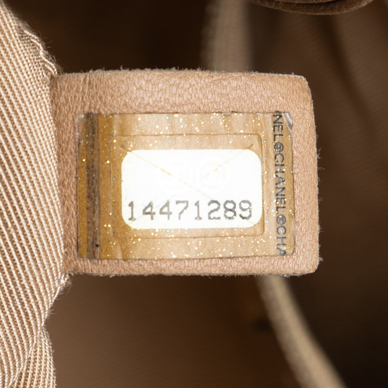 Chanel CC Quilted Caviar Expandable Tote Wit