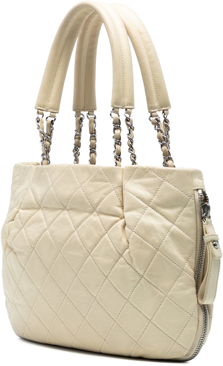 Chanel CC Quilted Caviar Expandable Tote Wit