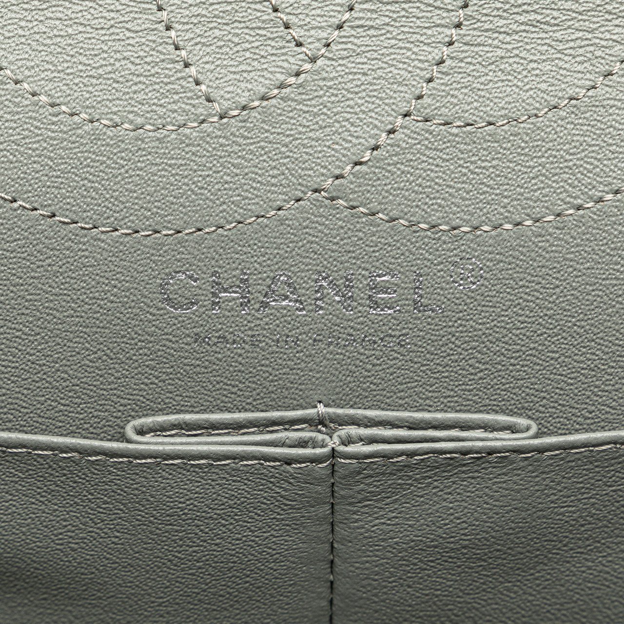 Chanel Caviar and Iridescent Calfskin Reissue 2.55 Double Flap 226 Bruin