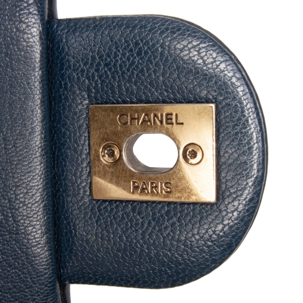 Chanel Paris-Salzburg Small Patent and Goatskin CC Eyelet Flap Blauw