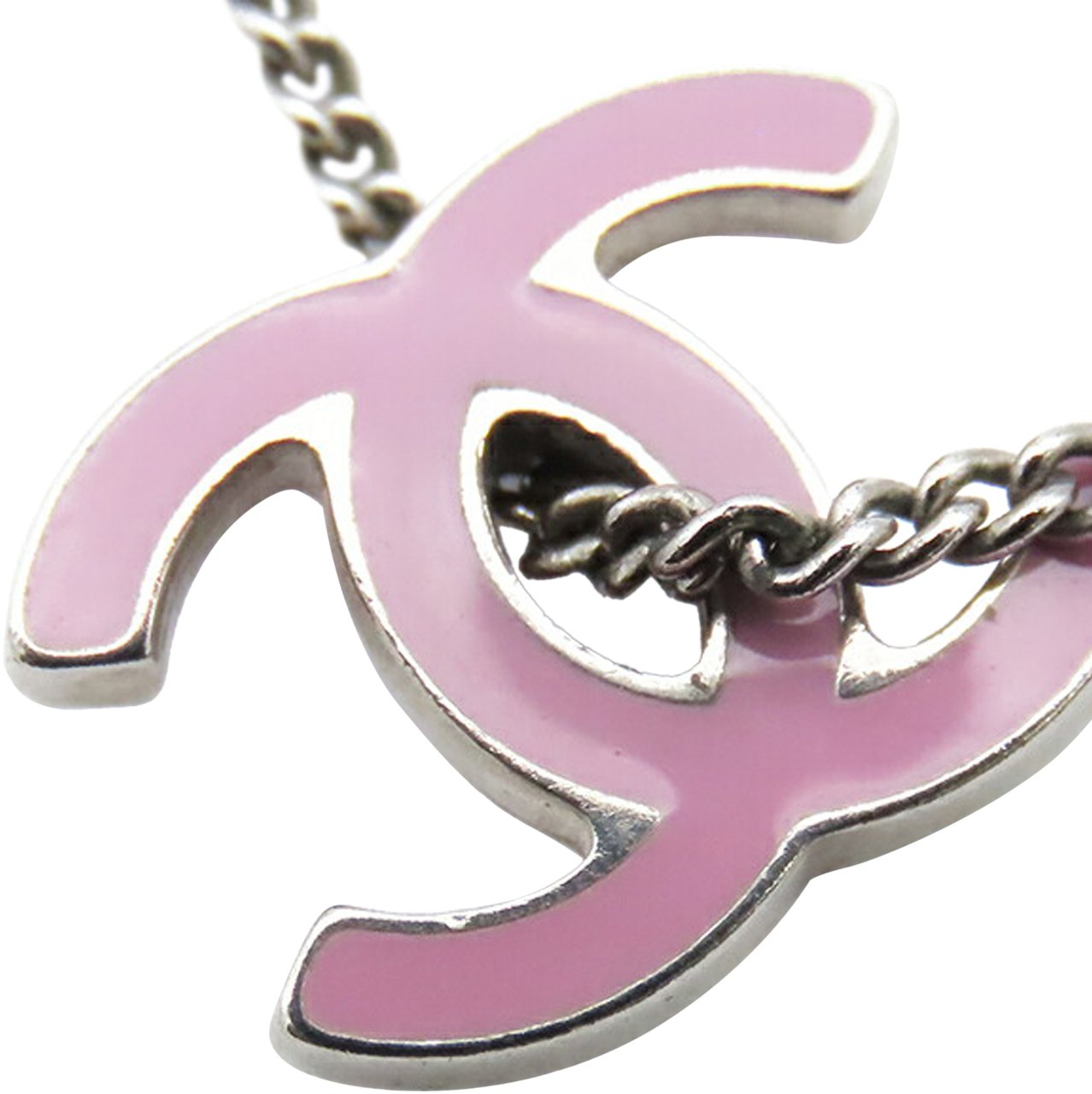 Chanel CC Silver Plated Enamel Heart and Clover Charm Pendant Necklace Zilver