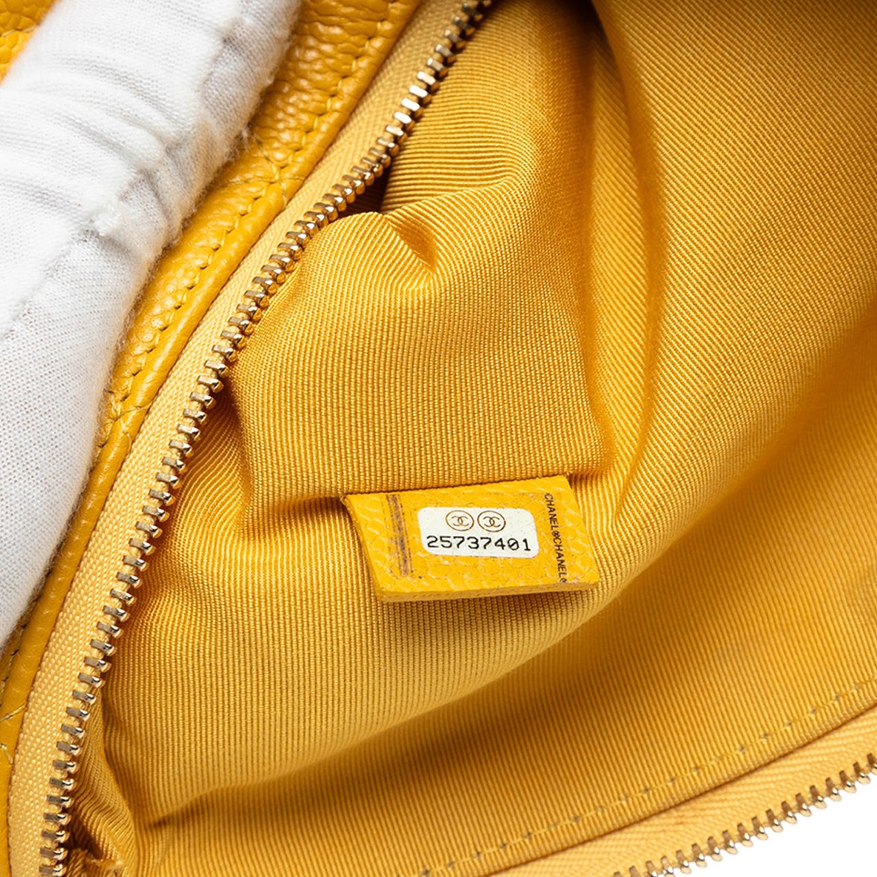 Chanel Medium Quilted Caviar O Case Clutch Geel