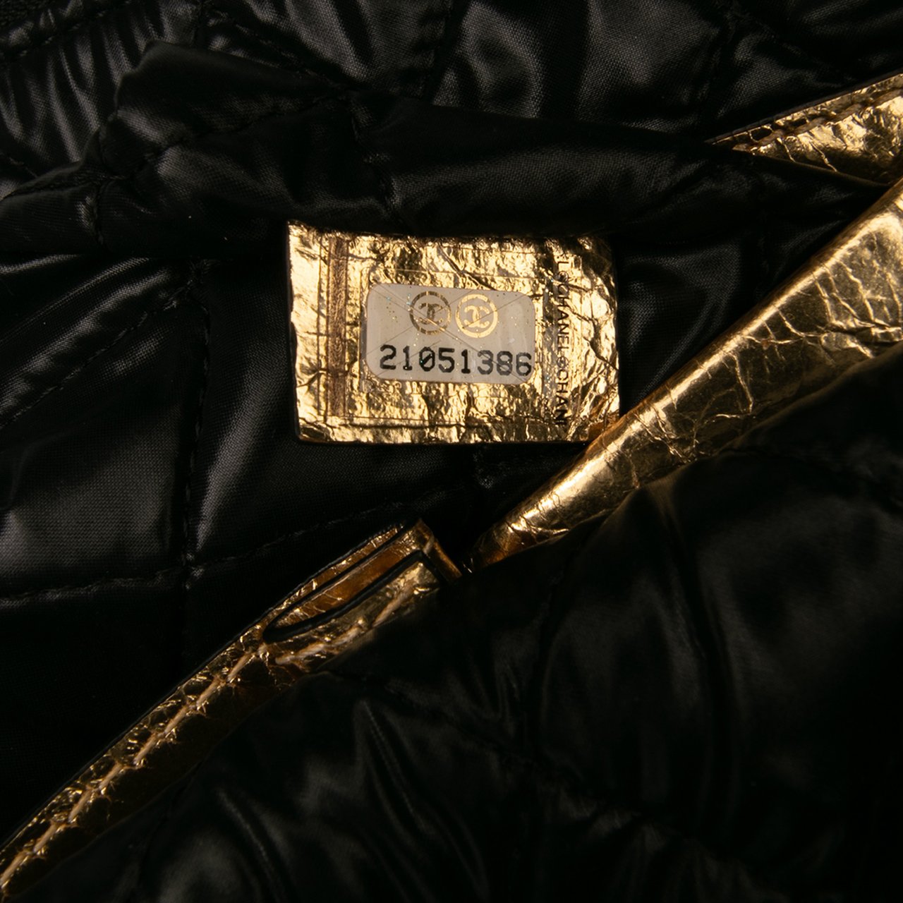 Chanel Metallic Lambskin Je Ne Suis Pas En Solde Clutch Goud