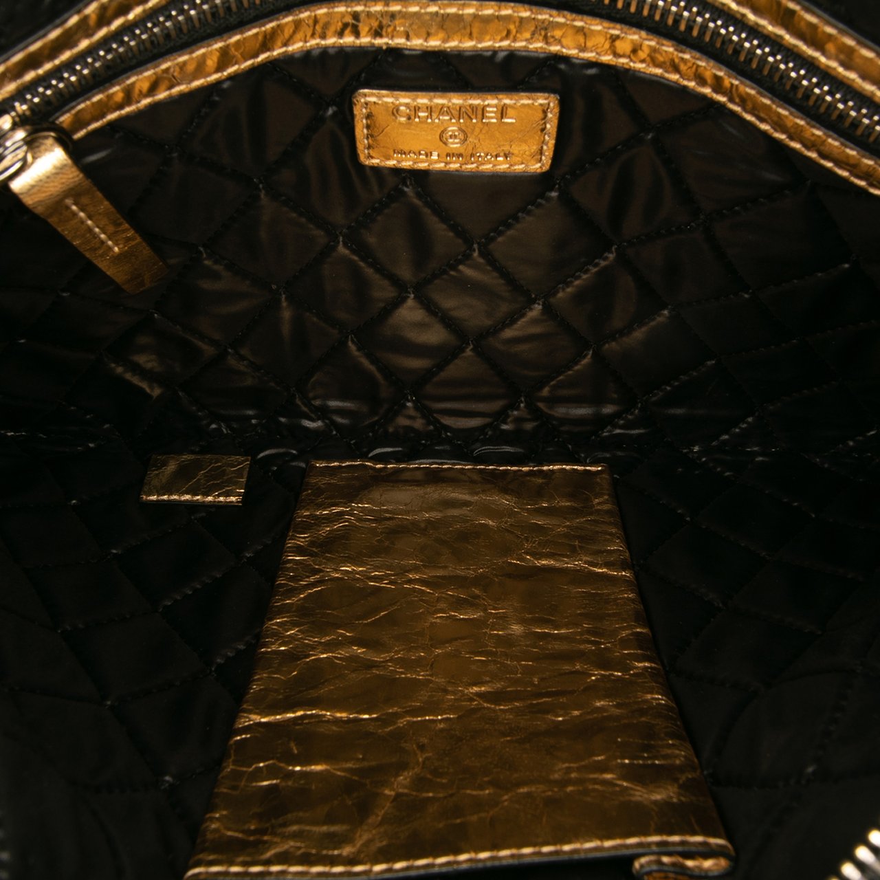 Chanel Metallic Lambskin Je Ne Suis Pas En Solde Clutch Goud
