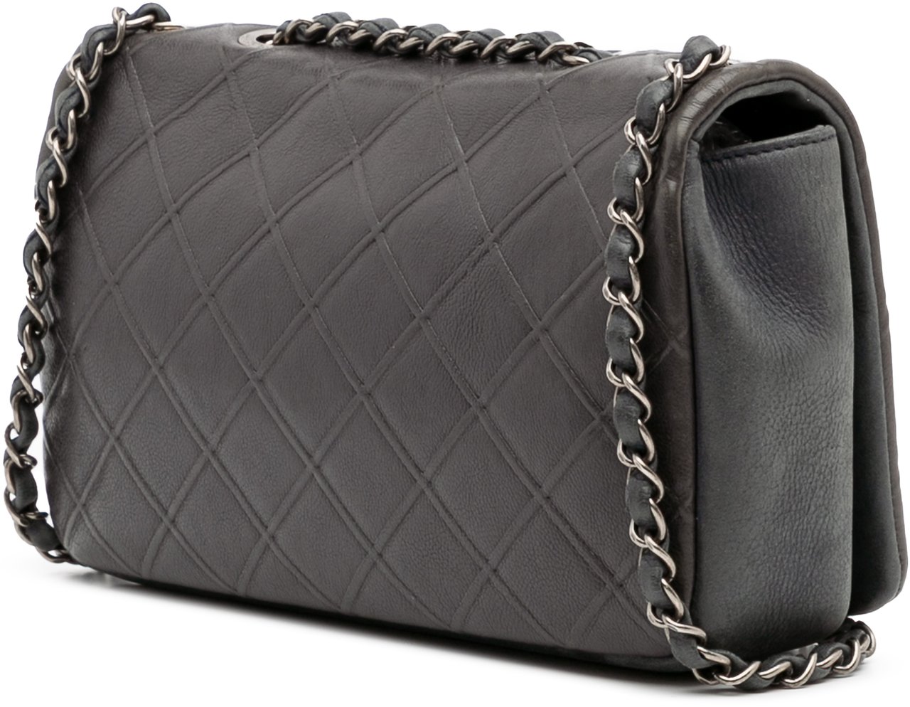 Chanel Medium Diamond Embossed Calfskin New Chic Flap Grijs