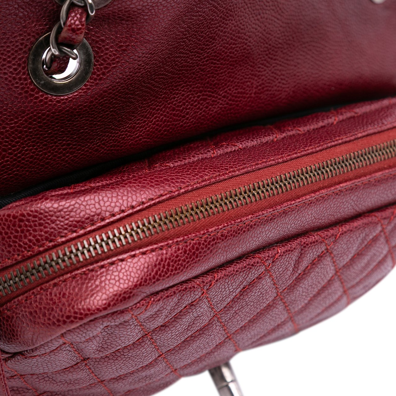 Chanel Medium Quilted Caviar Easy Flap Rood