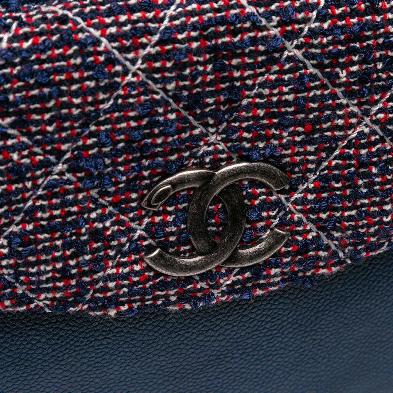 Chanel Large Caviar and Tweed Coco Break Shopping Tote Blauw