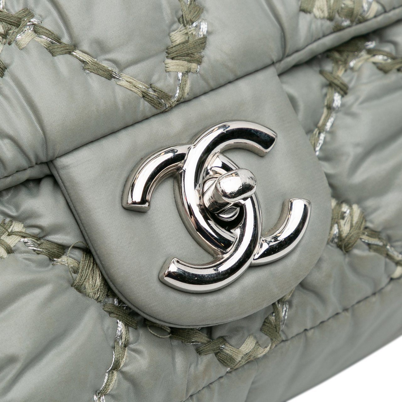 Chanel Paris-Byzance Nylon Tweed On Stitch Bubble Accordion Flap Grijs