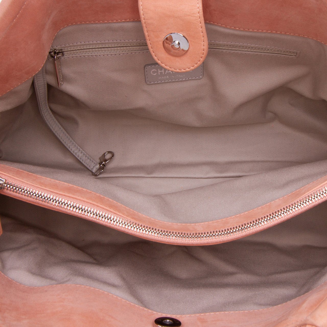 Chanel Small Iridescent Calfskin Sea Hit Tote Roze