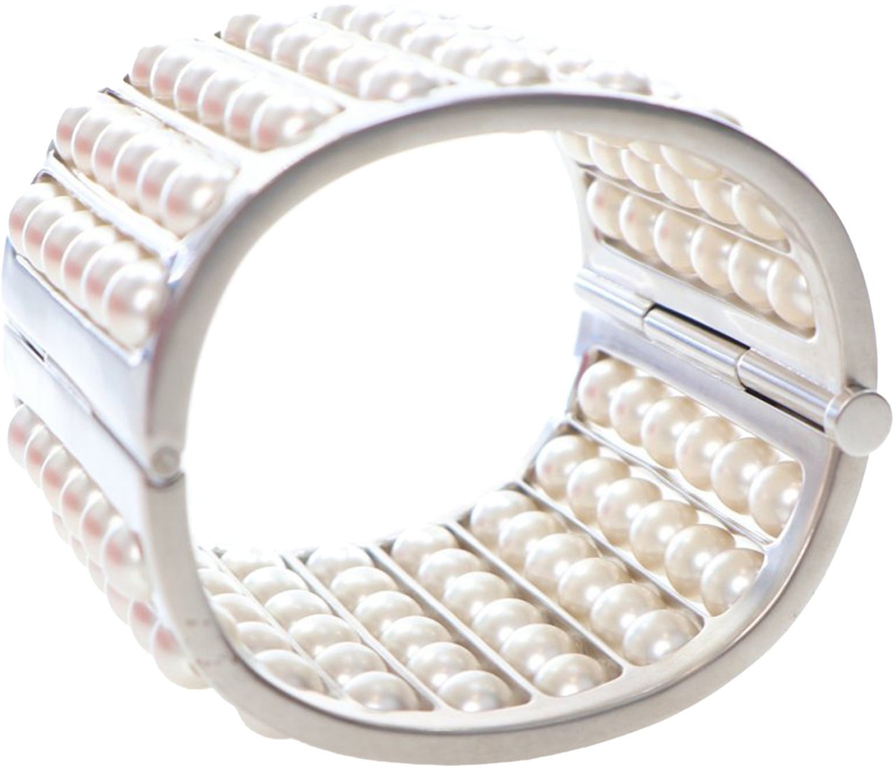 Chanel Silver Plated Wide Pearl Cuff Bracelet Zilver