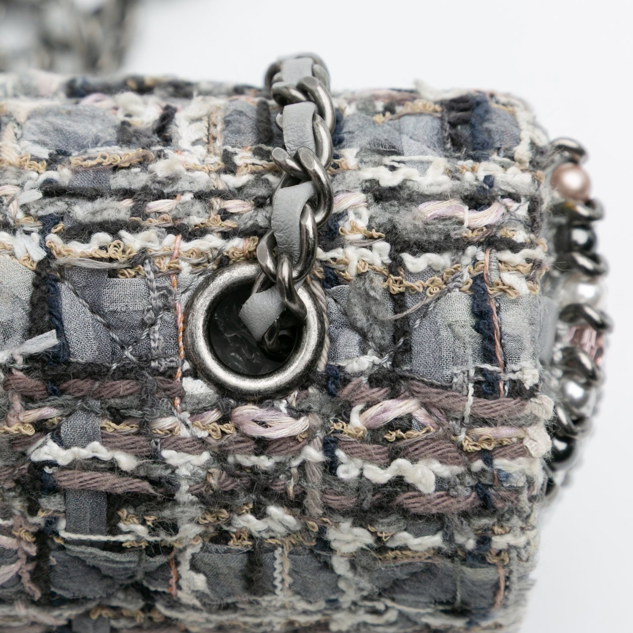 Chanel Mini Quilted Tweed River of Pearls Flap Grijs