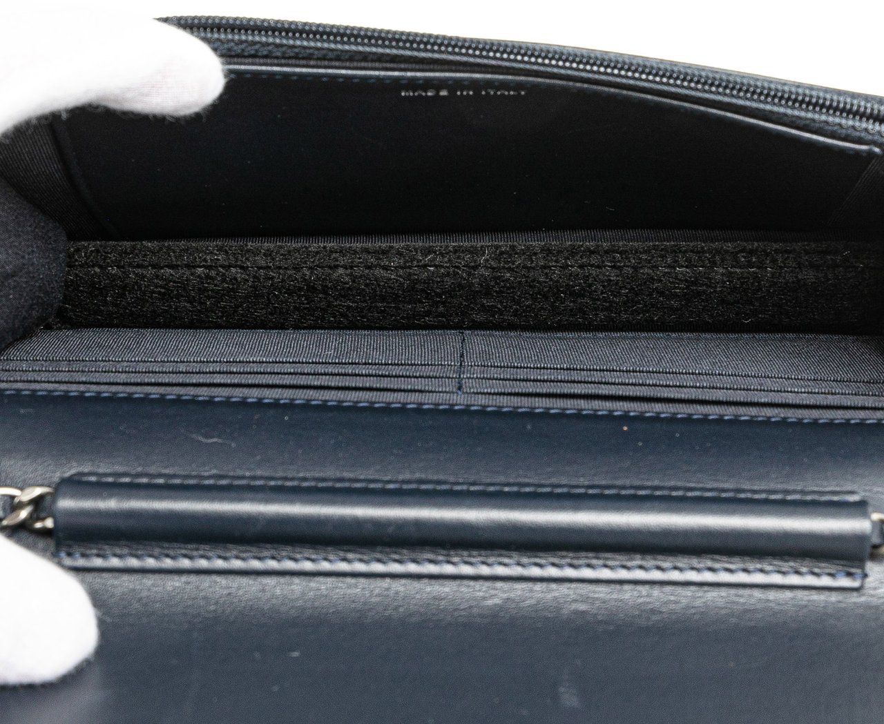 Chanel Quilted Aged Calfskin Gabrielle Wallet On Chain Zwart