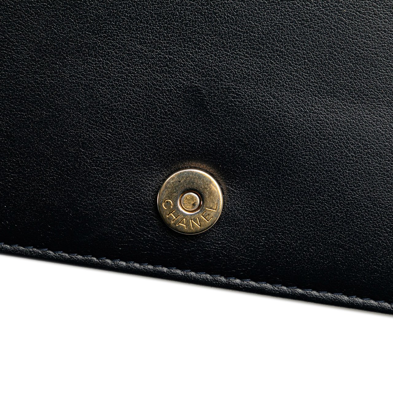 Chanel Quilted Aged Calfskin Gabrielle Wallet On Chain Zwart