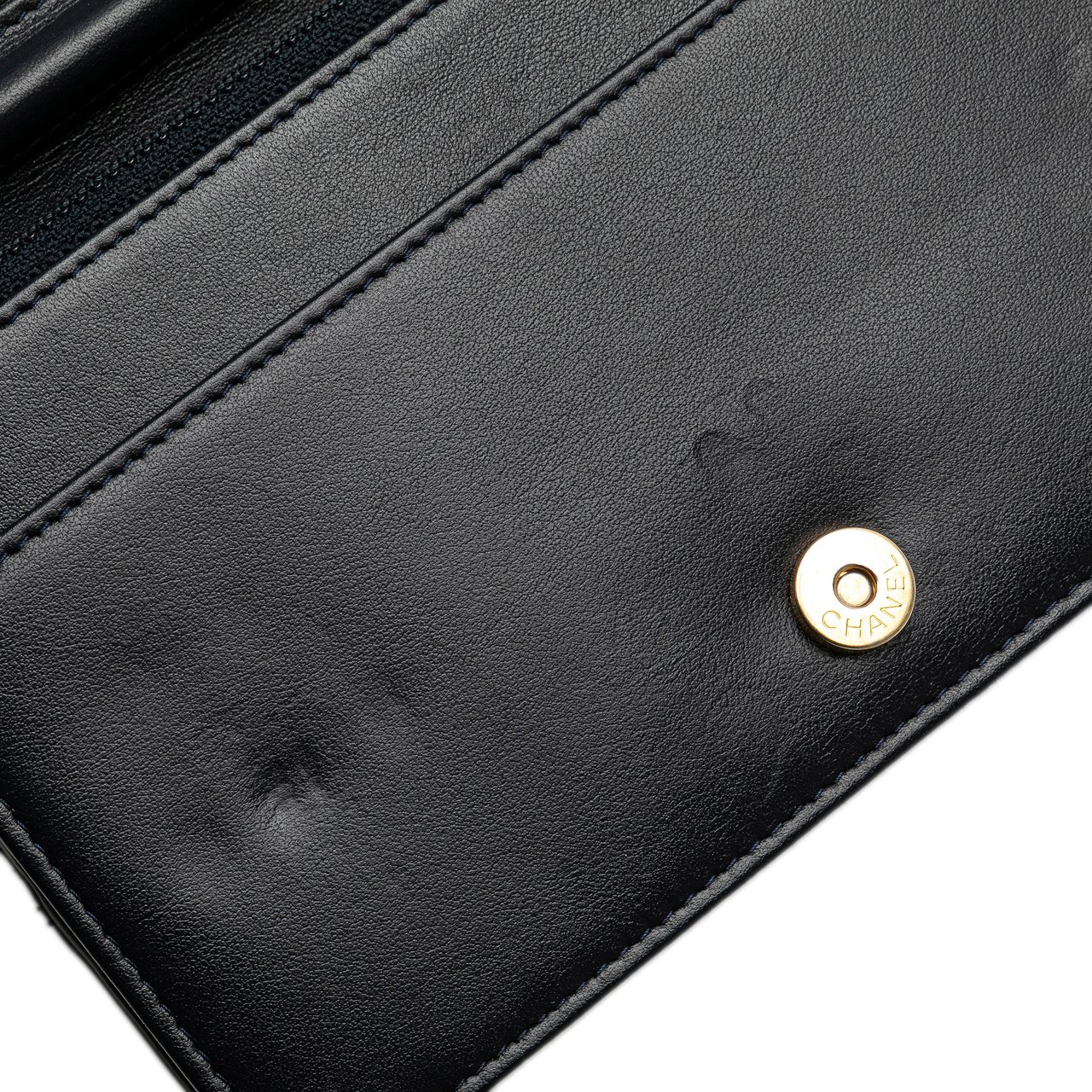 Chanel Quilted Aged Calfskin Gabrielle Wallet On Chain Zwart