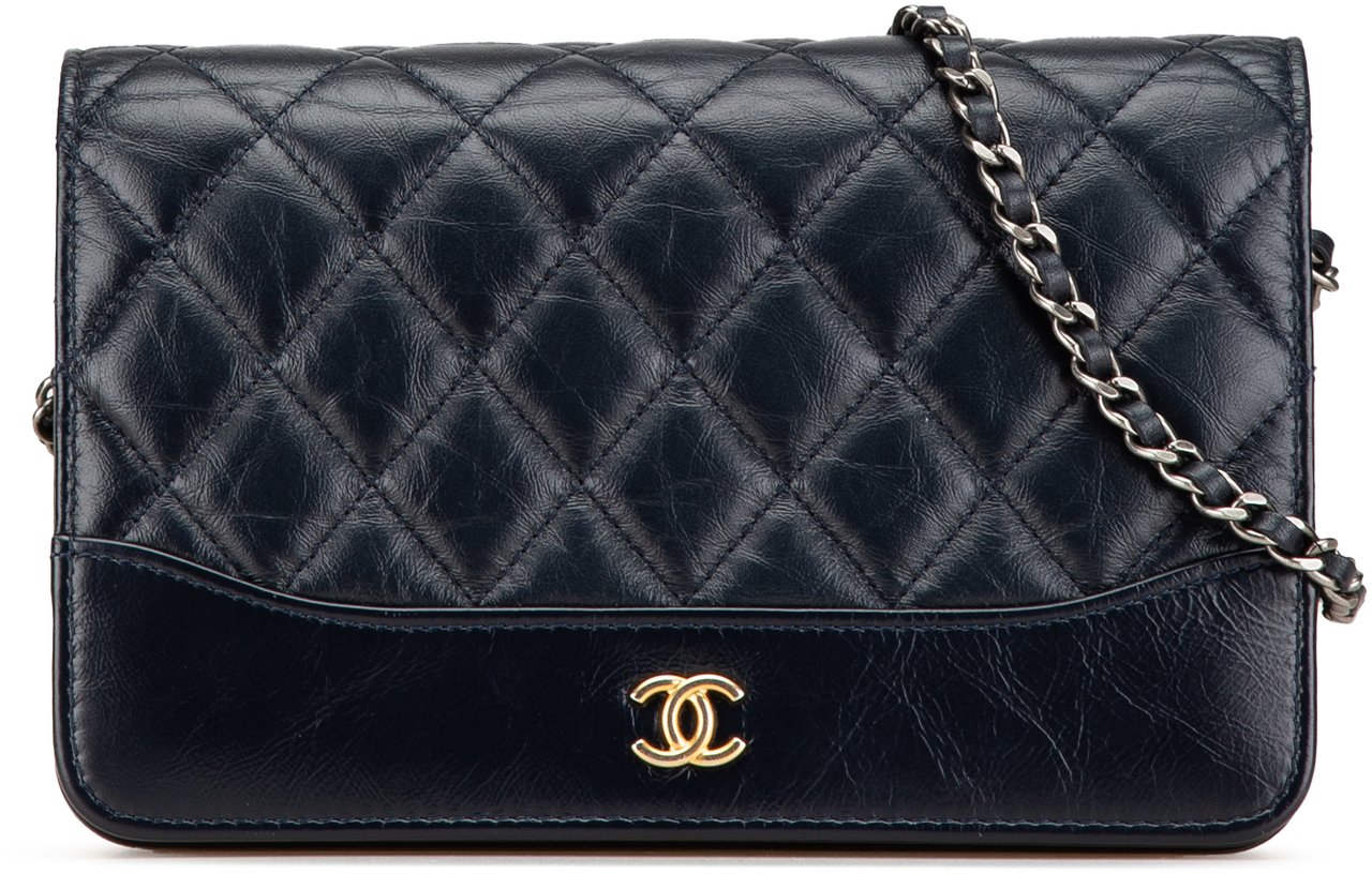 Chanel Quilted Aged Calfskin Gabrielle Wallet On Chain Zwart
