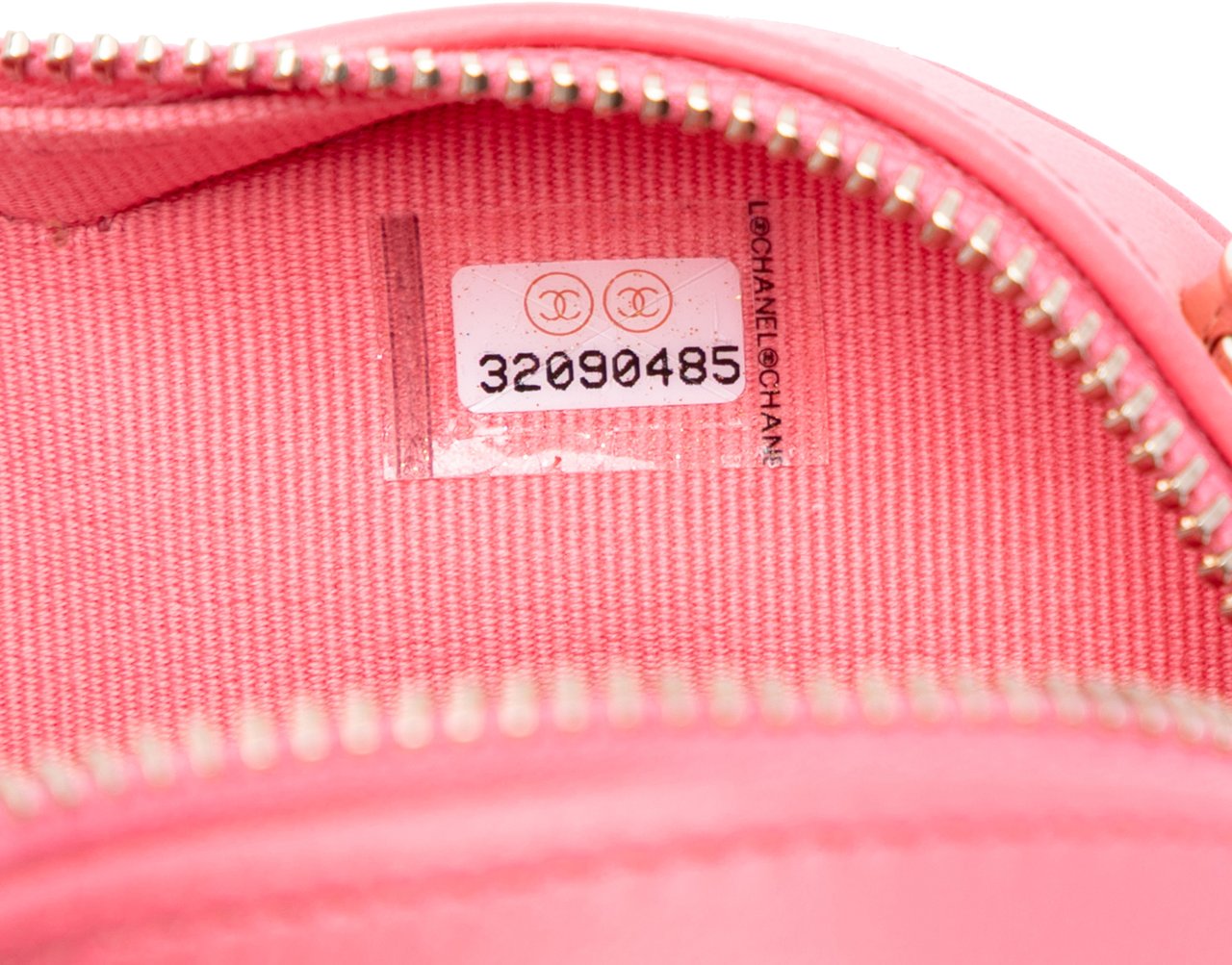 Chanel Mini Lambskin CC in Love Heart Crossbody Roze