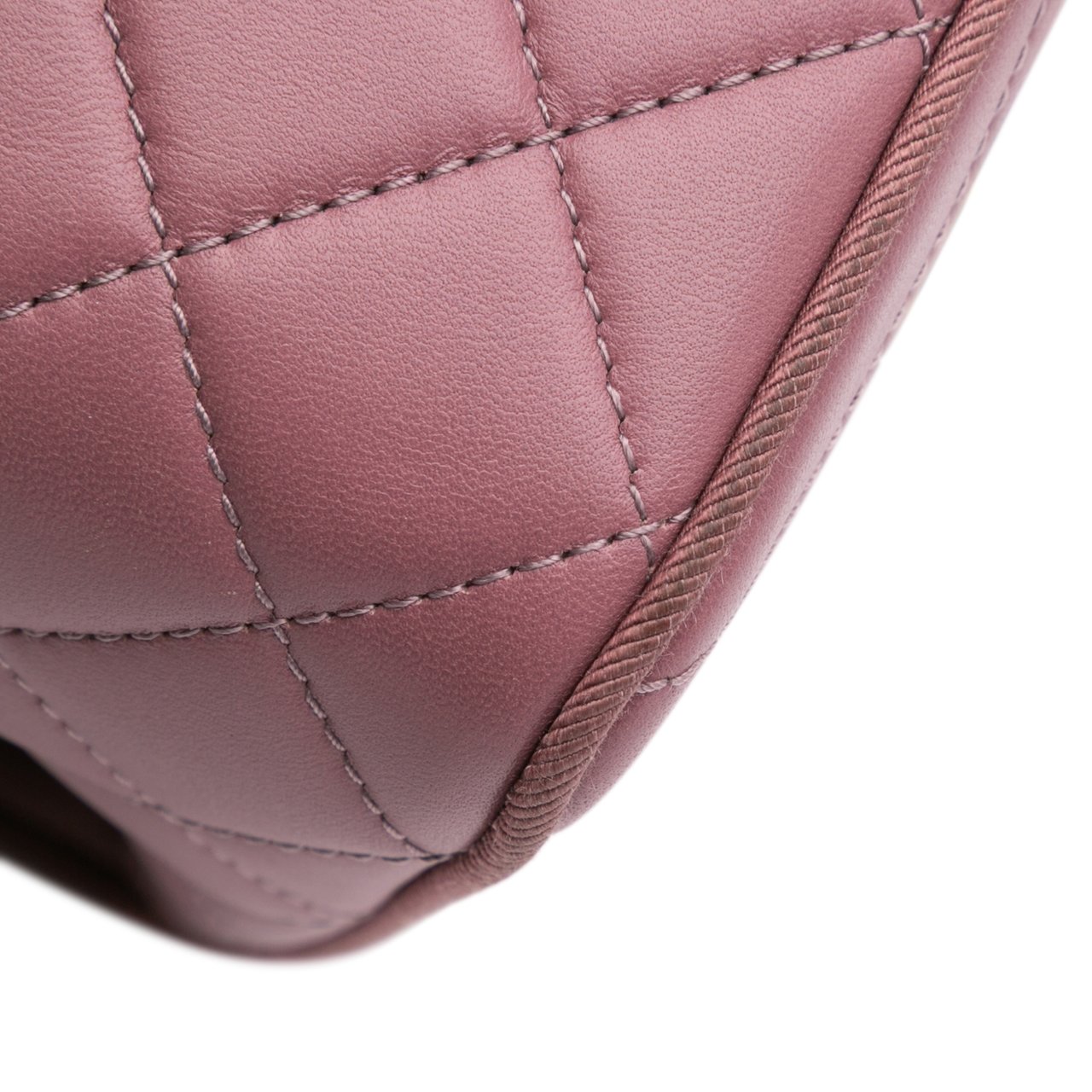 Chanel Paris Seoul Mini Lambskin Pagoda Single Flap Roze