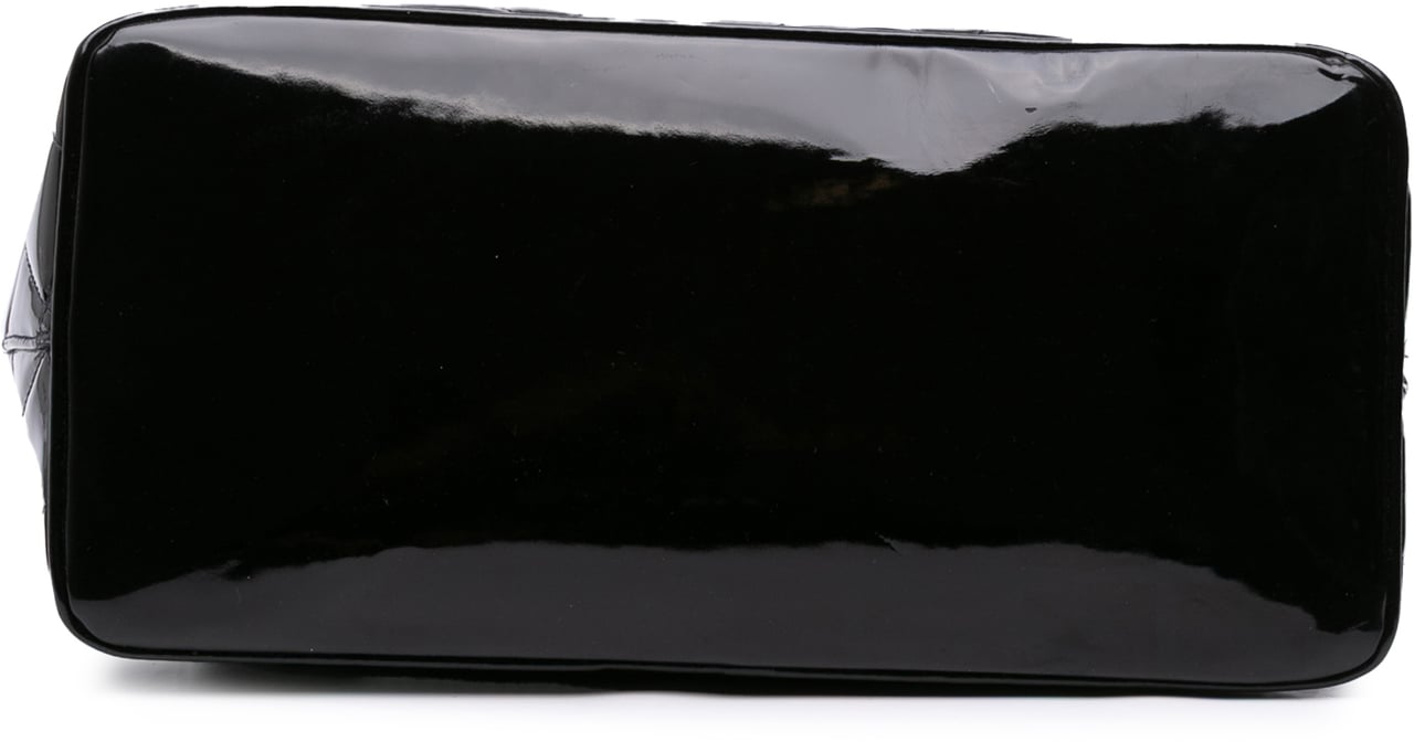 Chanel Patent Medallion Tote Zwart