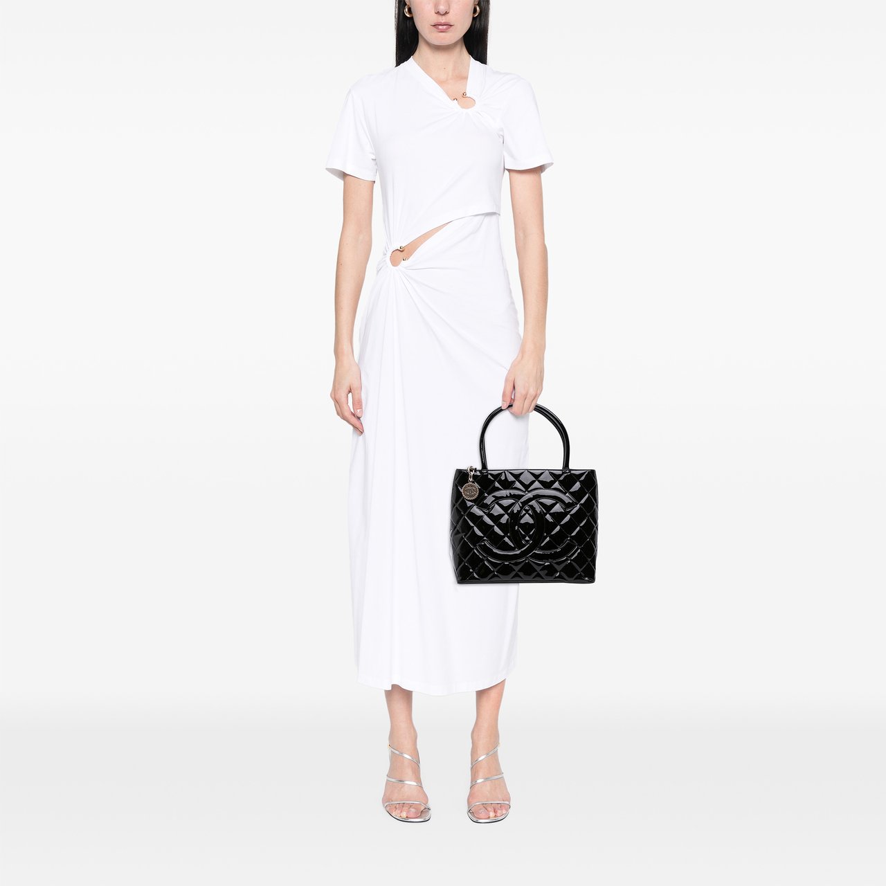 Chanel Patent Medallion Tote Zwart