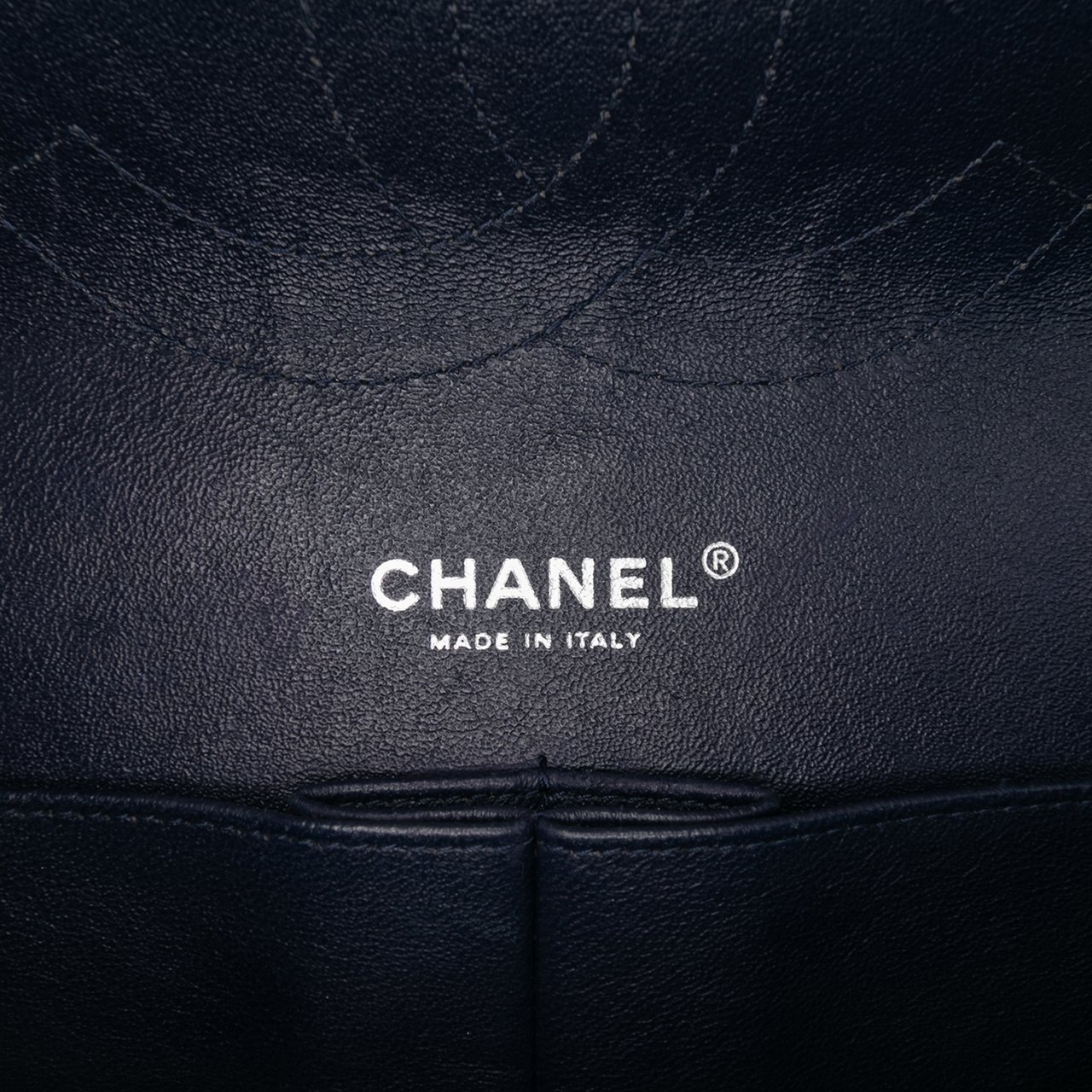 Chanel Jumbo Classic Caviar Double Flap Blauw
