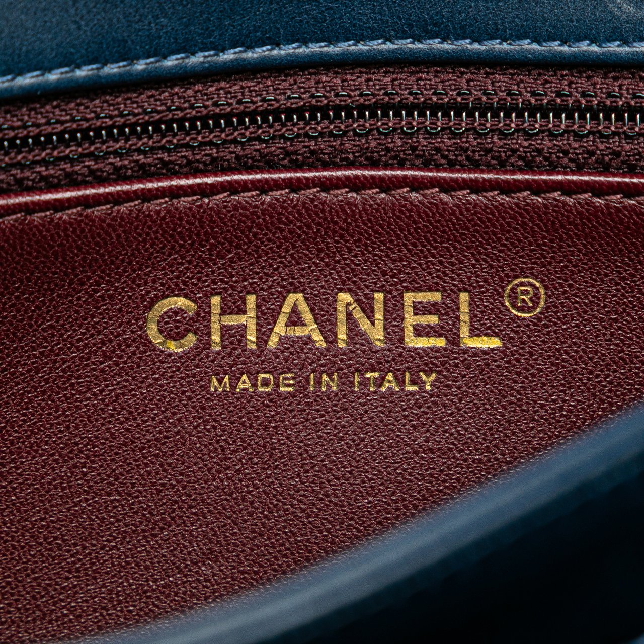 Chanel Small Quilted Calfskin Straight Lined Flap Blauw