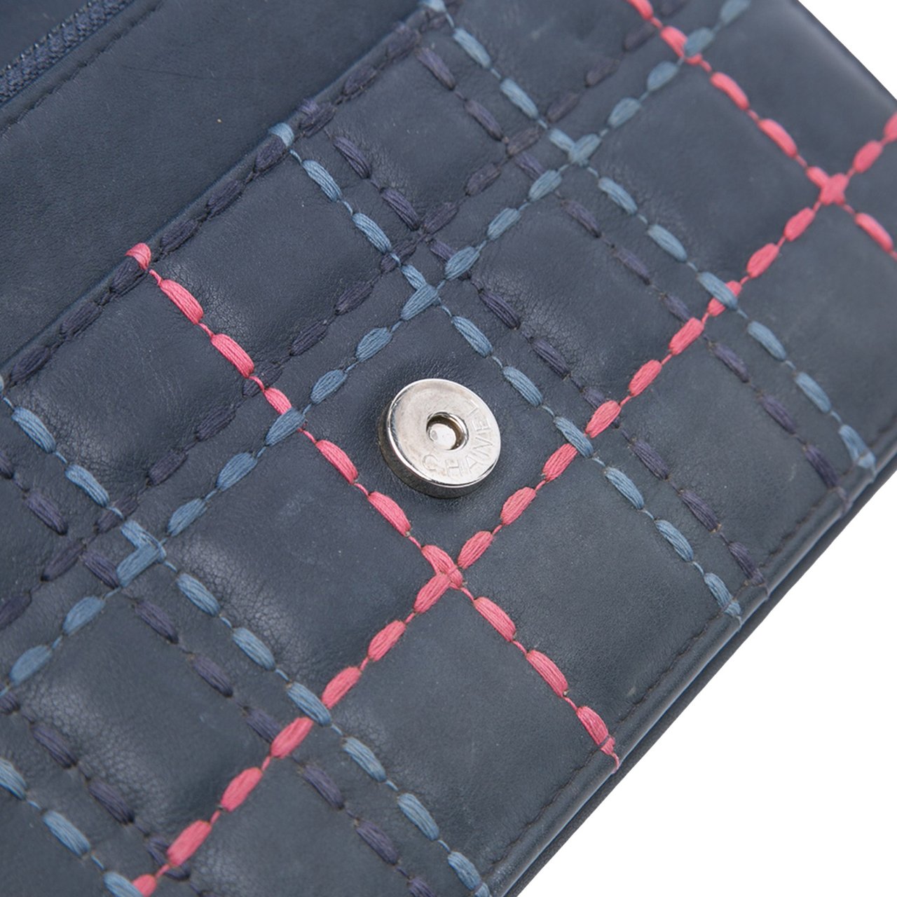 Chanel CC Square Stitched Calfskin Wallet on Chain Blauw