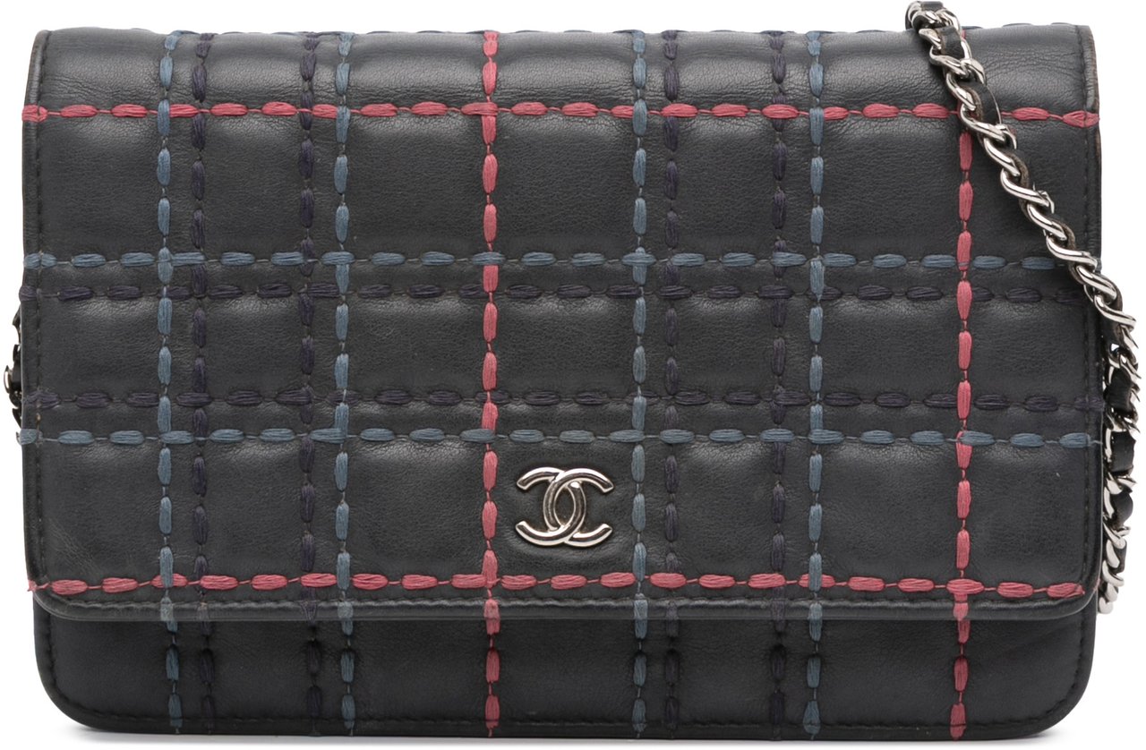 Chanel CC Square Stitched Calfskin Wallet on Chain Blauw