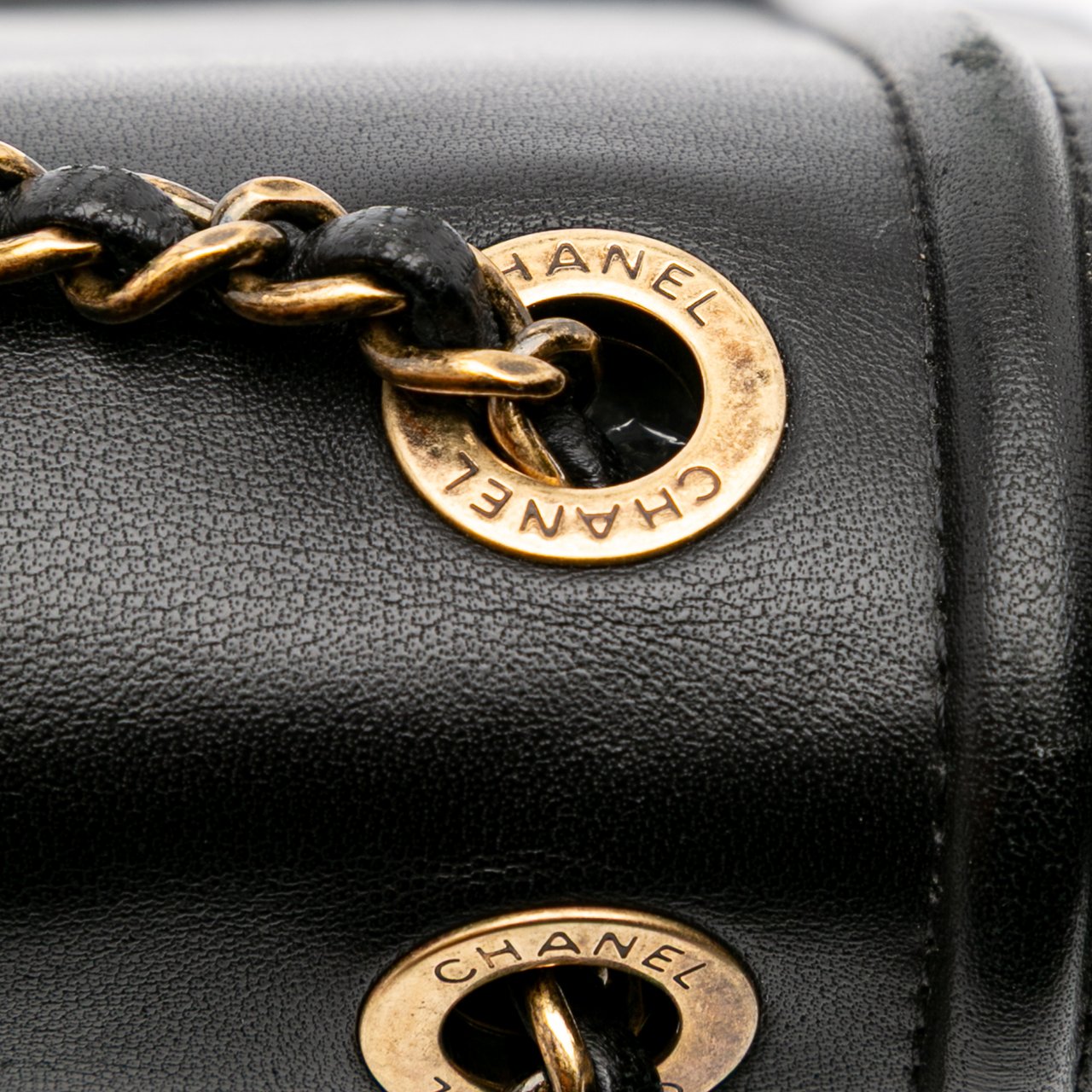 Chanel Lambskin CC Antico Flap Zwart