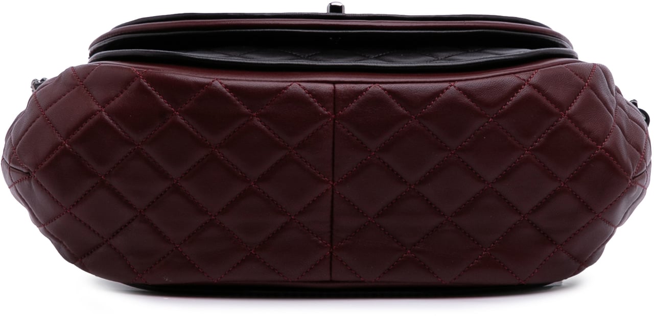 Chanel Bicolor Quilted Lambskin Twist Crescent Flap Rood
