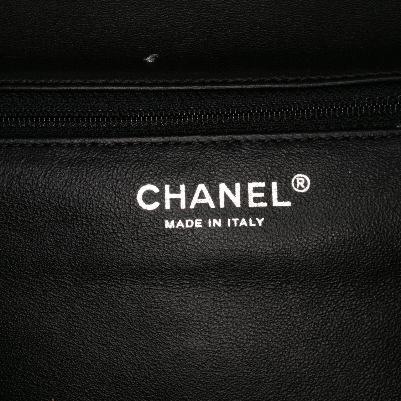 Chanel Bicolor Quilted Lambskin Twist Crescent Flap Rood