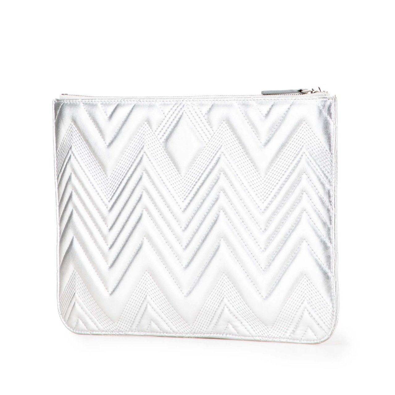 Chanel Medium Metallic Chevron Calfskin O Case Clutch Zilver