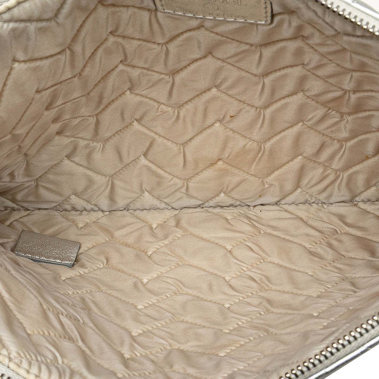 Chanel Medium Metallic Chevron Calfskin O Case Clutch Zilver