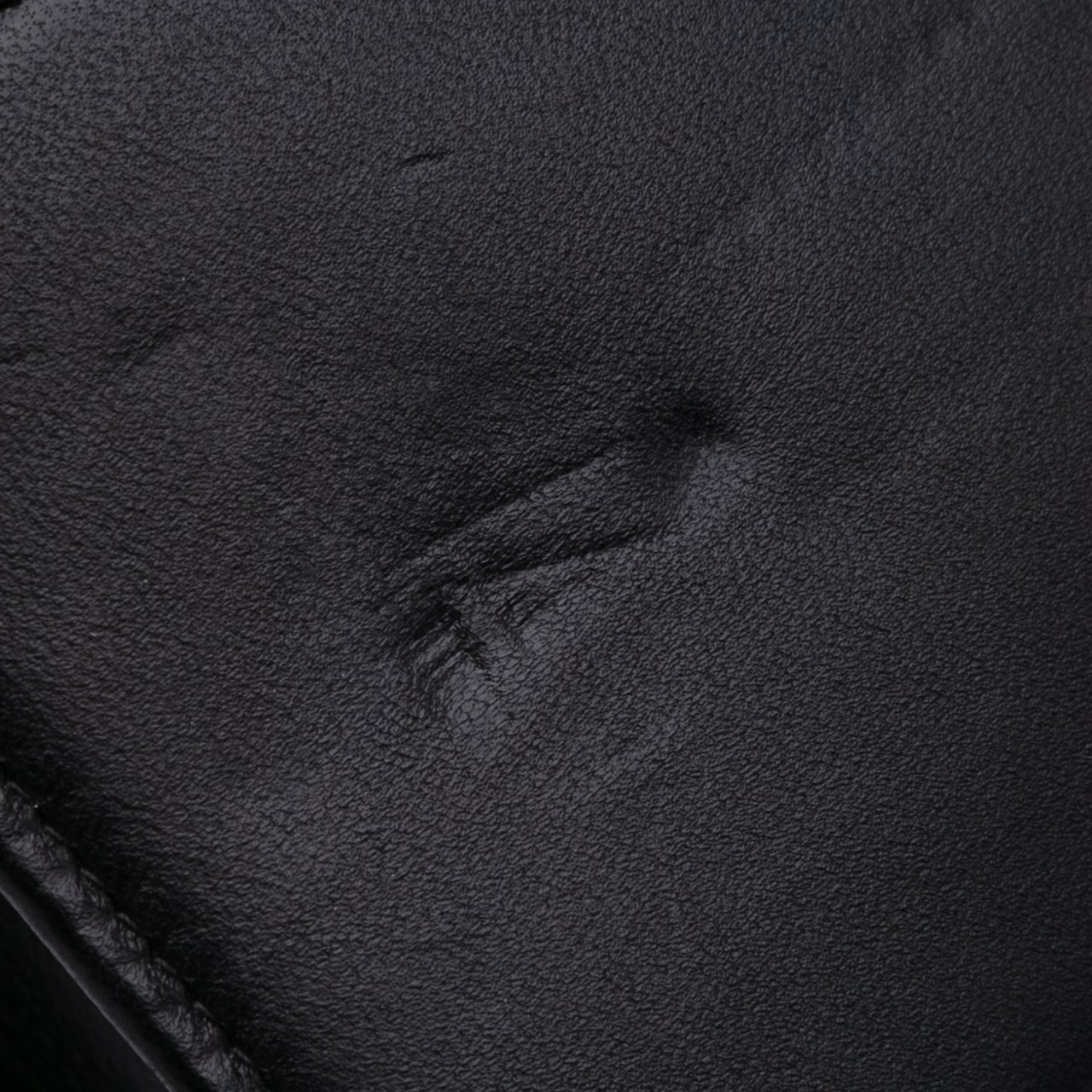 Chanel Bicolor Quilted Lambskin Camellia Wallet on Chain Zwart