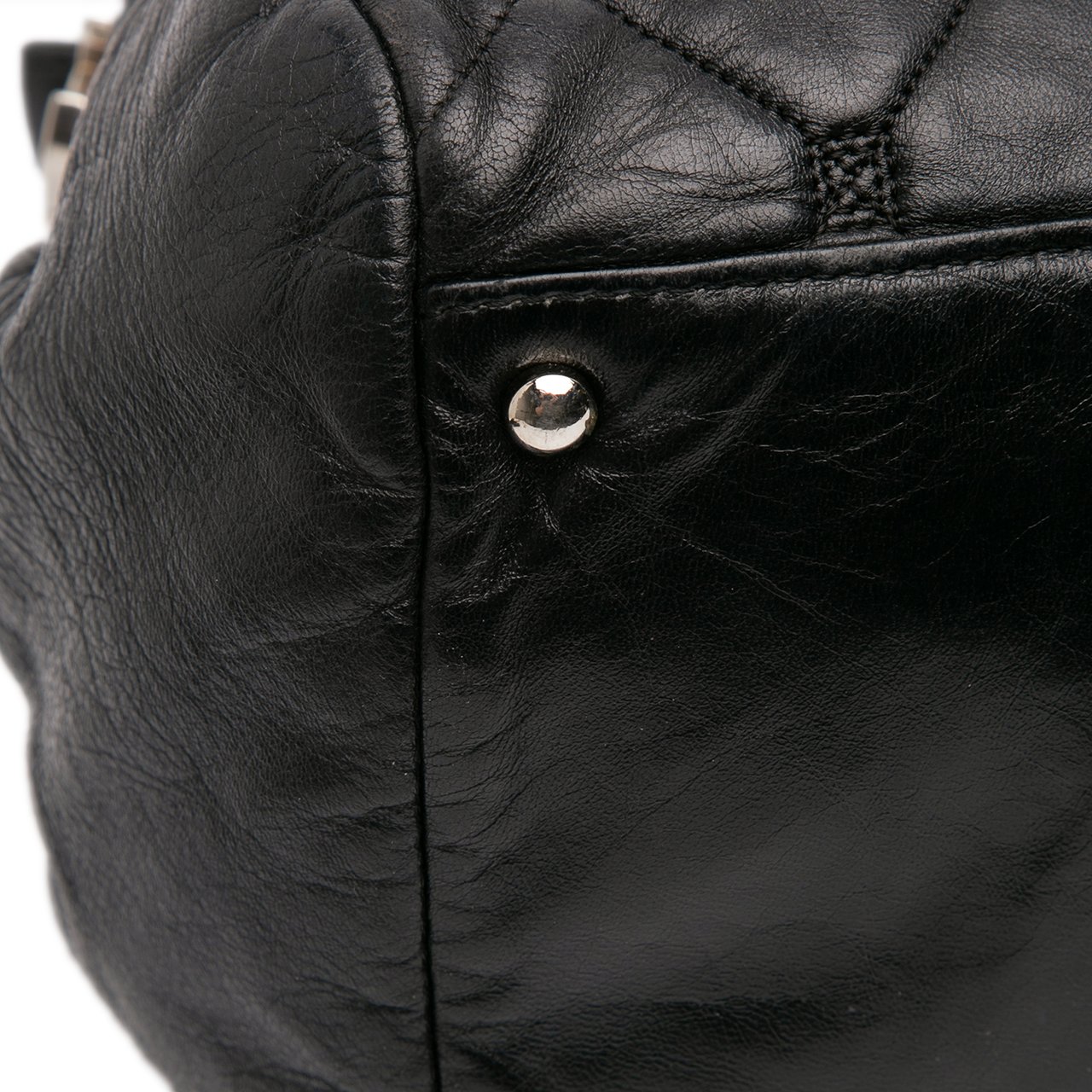 Chanel Quilted Lambskin Hidden Chain Bowler Bag Zwart