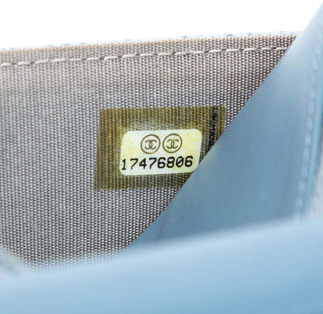 Chanel CC Caviar Wallet On Chain Blauw