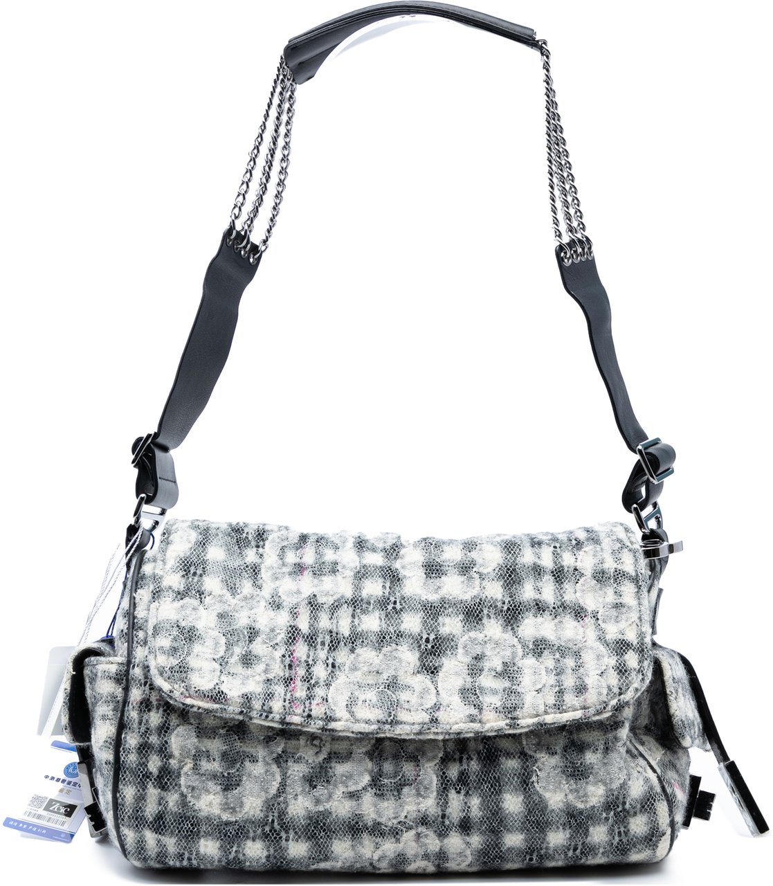 Chanel Tweed Camellia Chain Flap Shoulder Bag Zwart