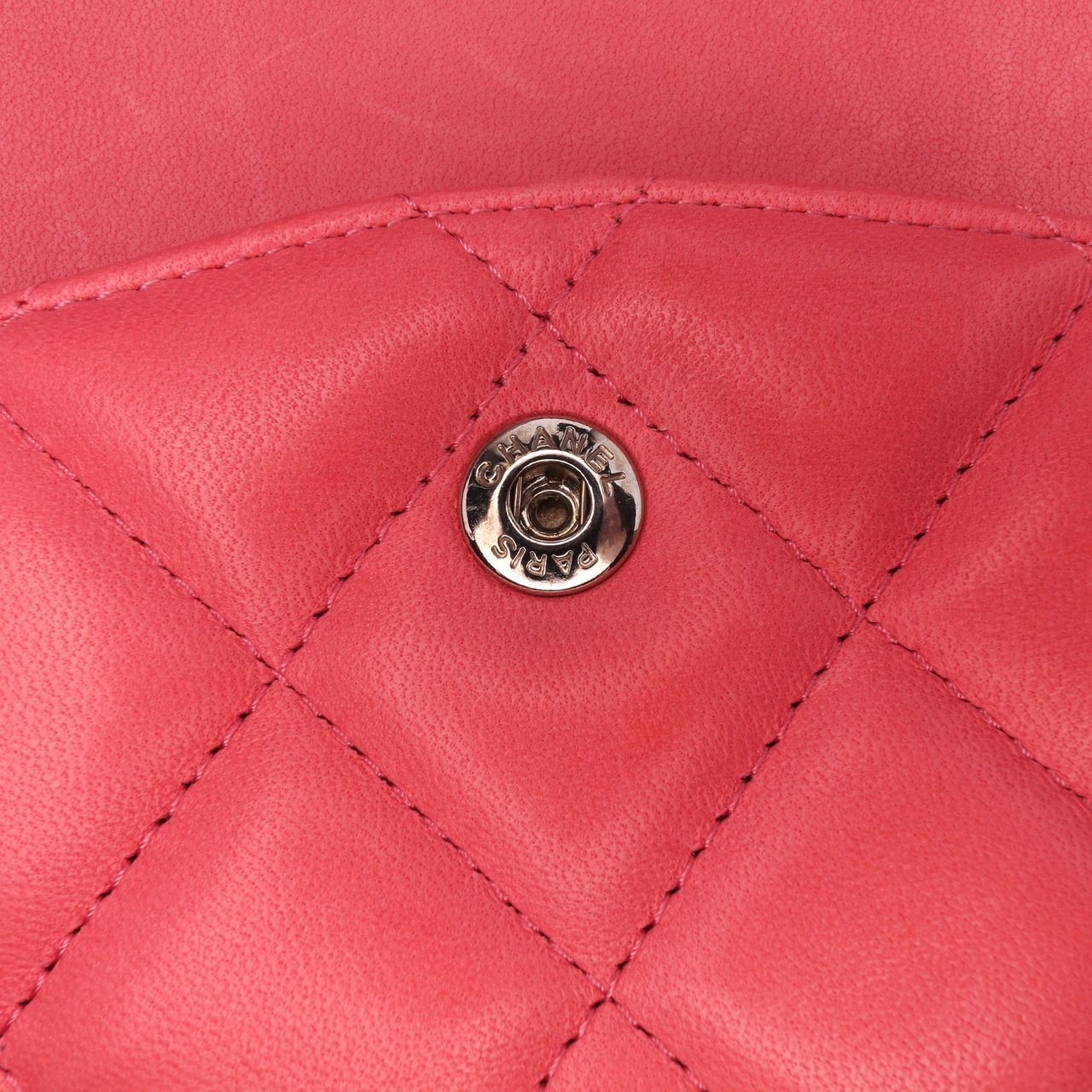 Chanel Jumbo Classic Lambskin Double Flap Roze