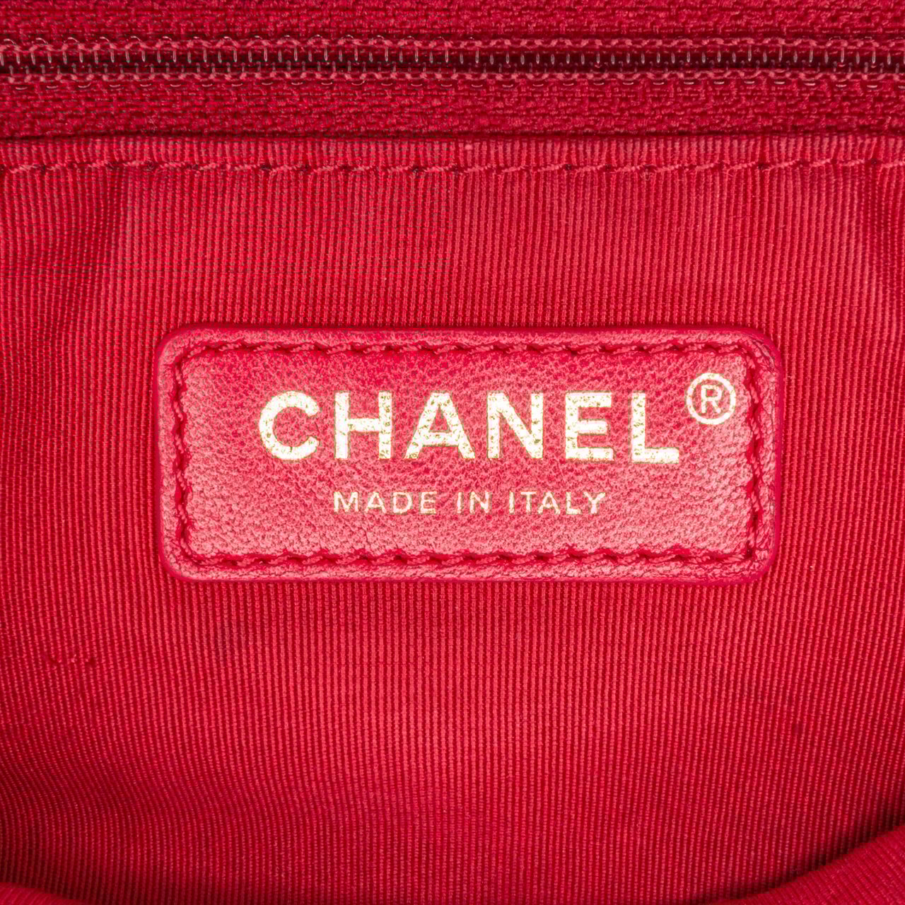 Chanel Large Lambskin Twist Chain Enamel CC Flap Zwart