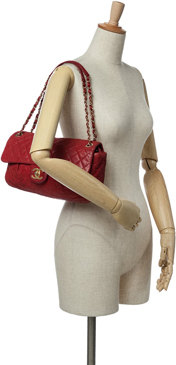 Chanel Large Iridescent Calfskin Chic Quilt Flap Rood