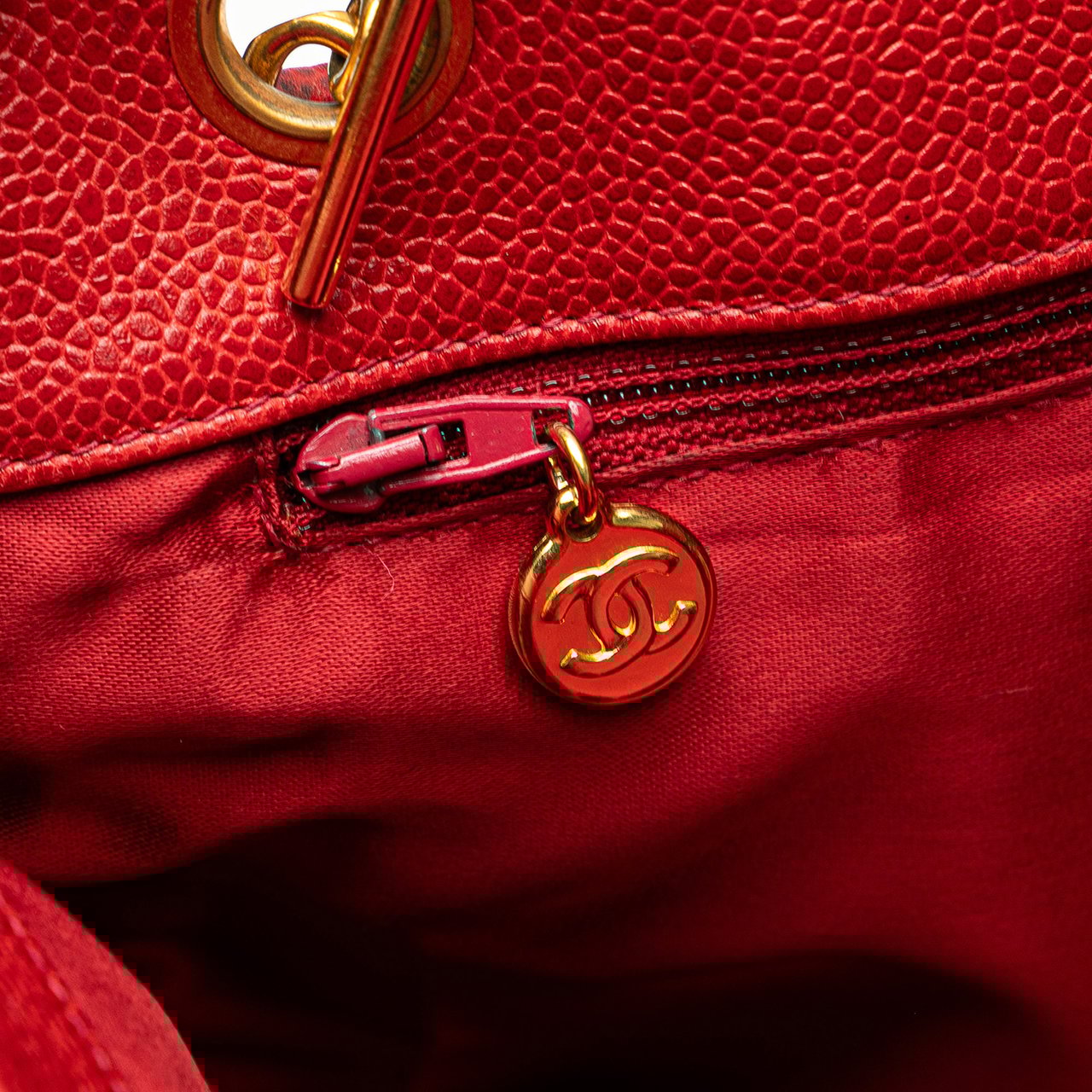Chanel CC Caviar Chain Tote Rood
