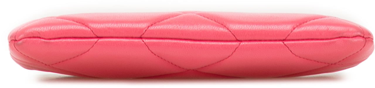 Chanel Small Lambskin 19 O Case Pouch Roze