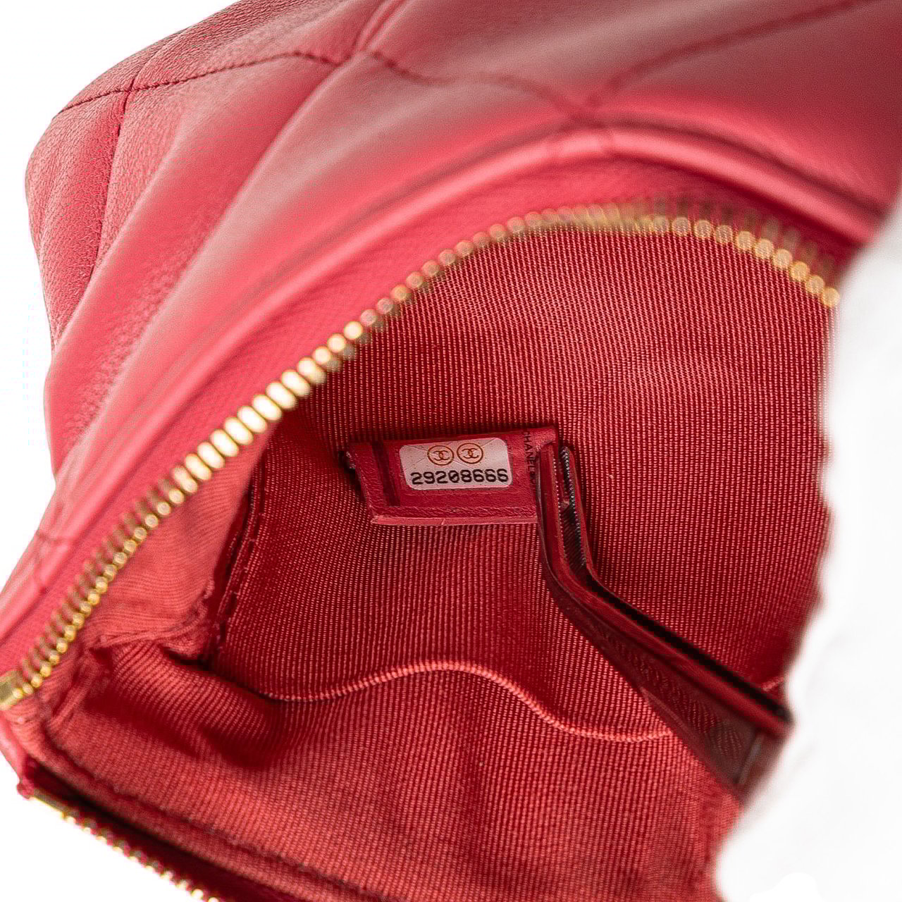Chanel Small Lambskin 19 O Case Pouch Roze